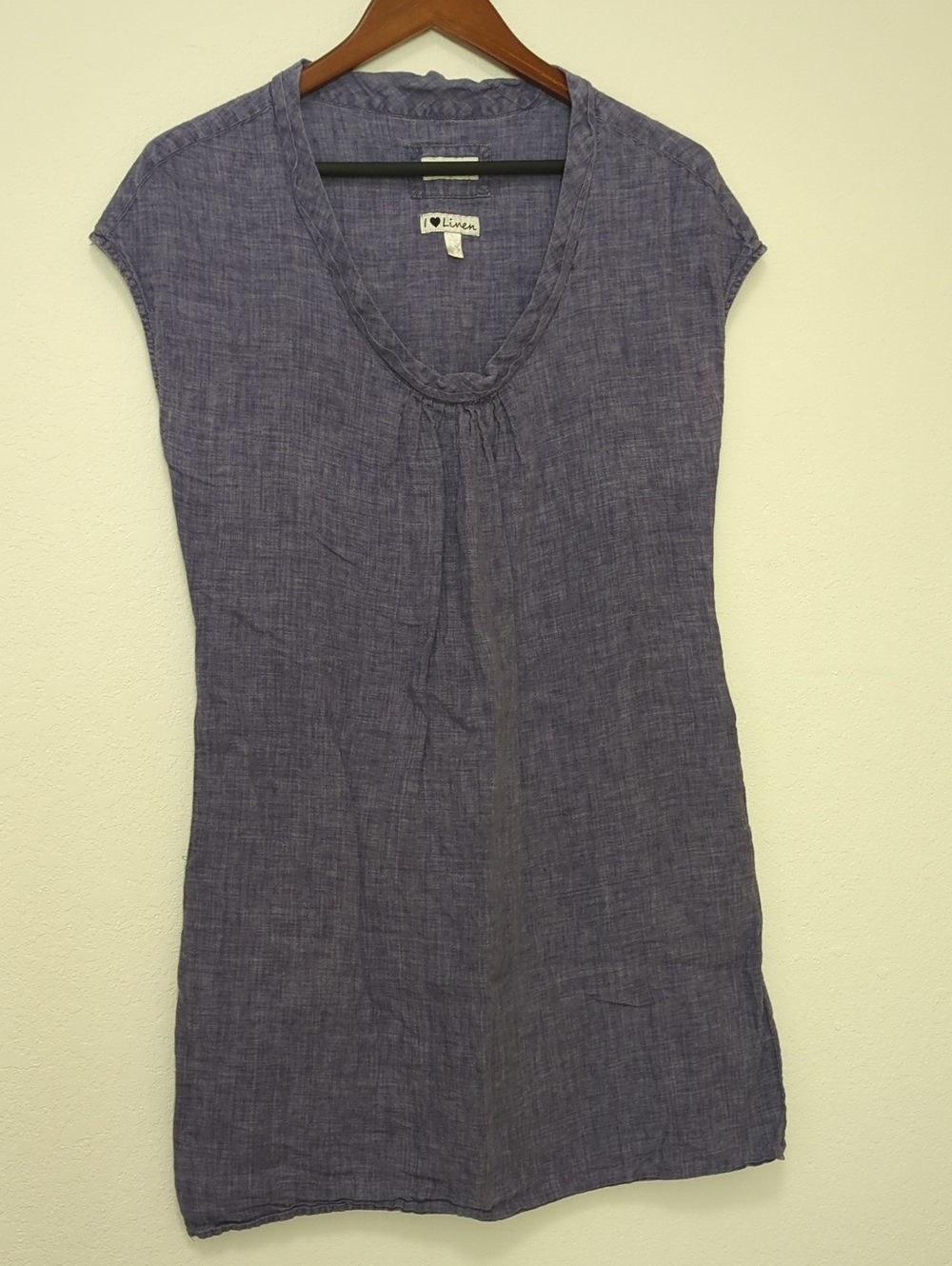 Women's Short Sleeve V-Neck Tunic Top - Blue